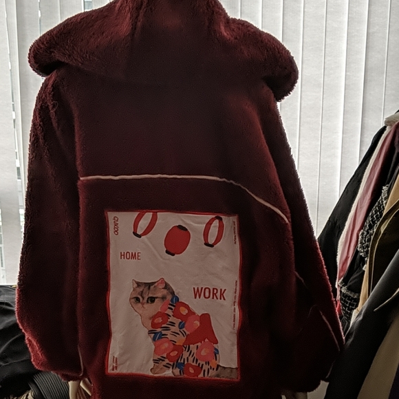 5/$45 Super Soft Cute Red Fluffy House Coat - Picture 4 of 7